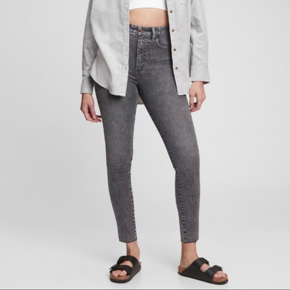 Gap True Skinny Ankle Sky High Jeans in Black Acid Wash